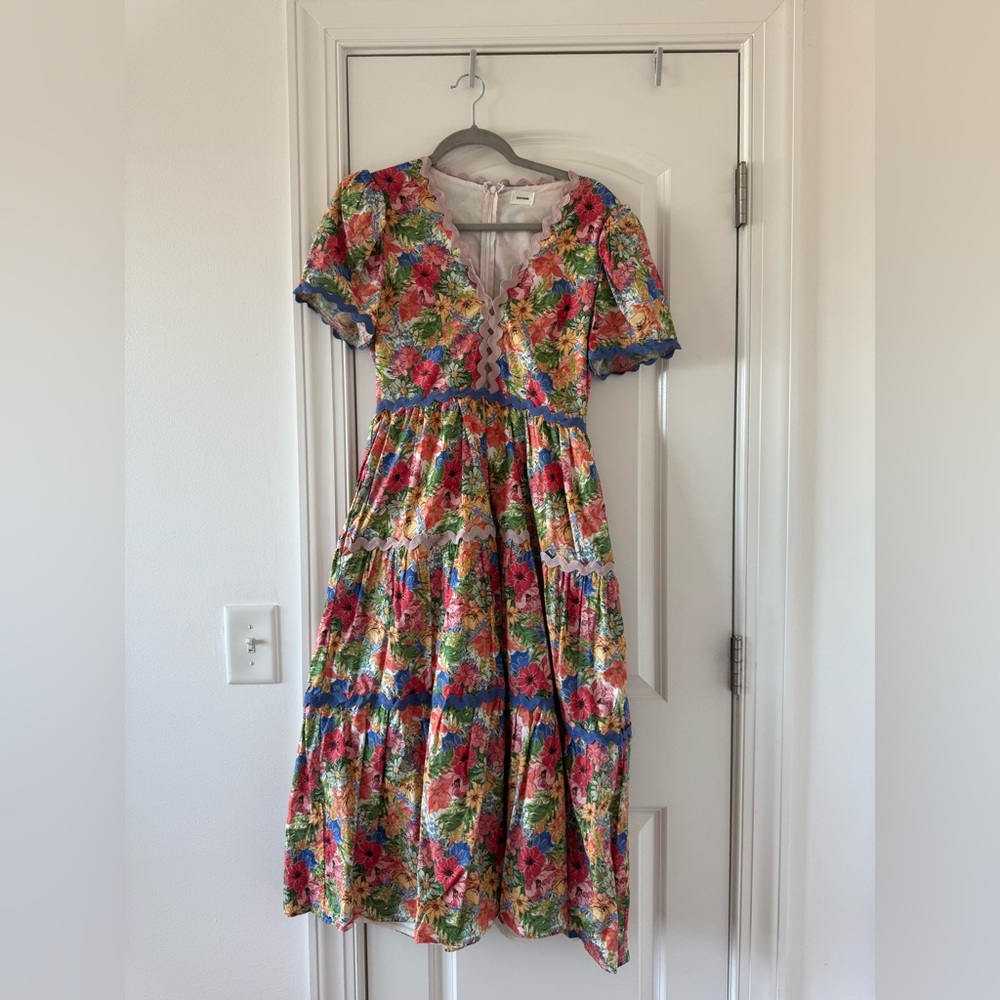 AUREUM Colorful Floral Dress